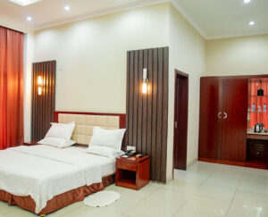 deluxe_room_home